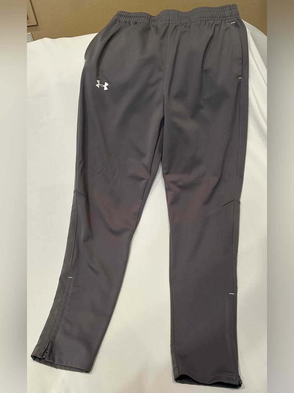 Under Armour Youth Boys XL Gray Athletic Pants